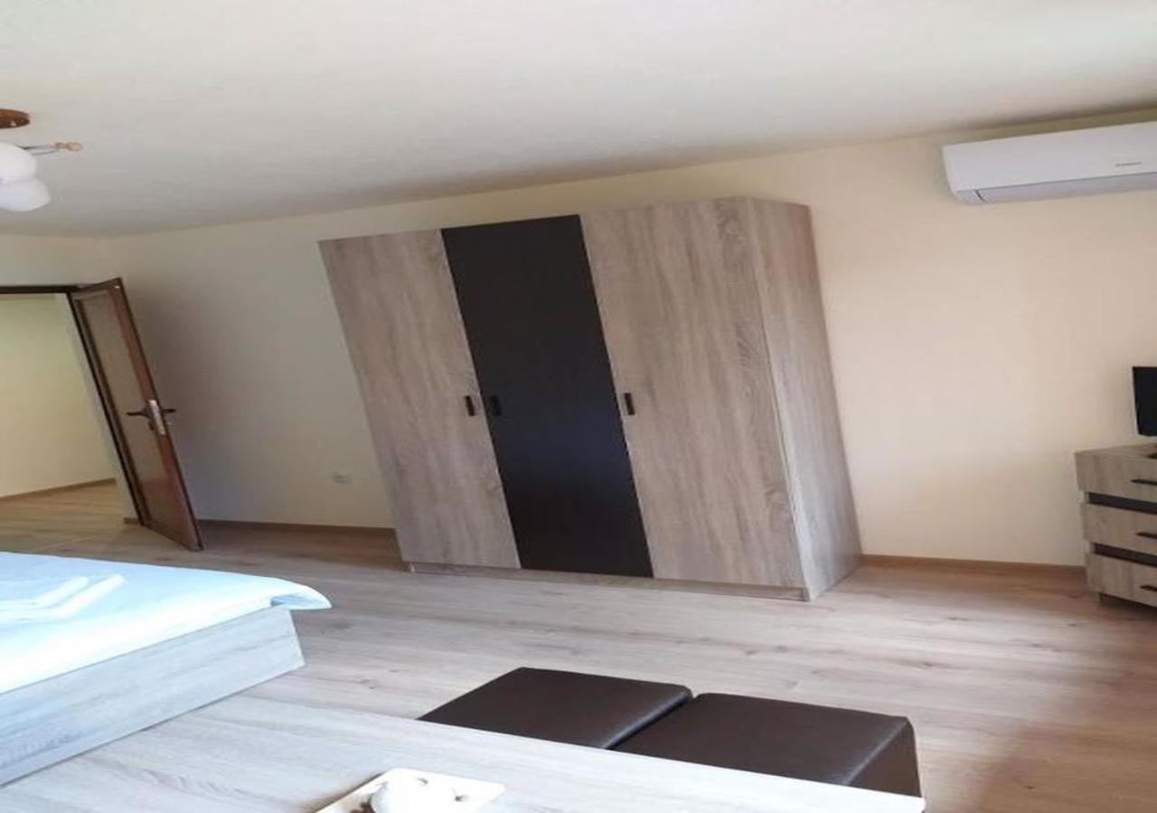 Къща За Гости Демика Sapareva Banya Ngoại thất bức ảnh